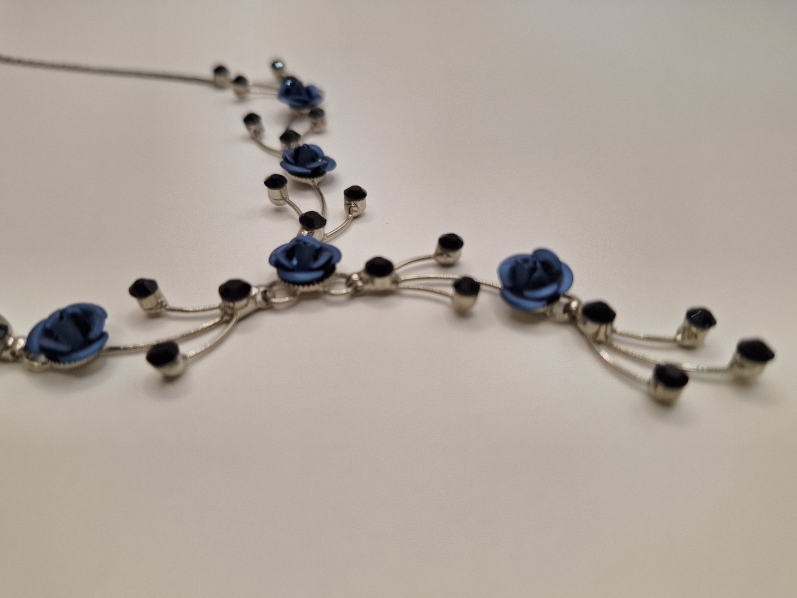 Women Collection by Veritas Navy Blue Rose Necklace Silver Tone Nickel Free