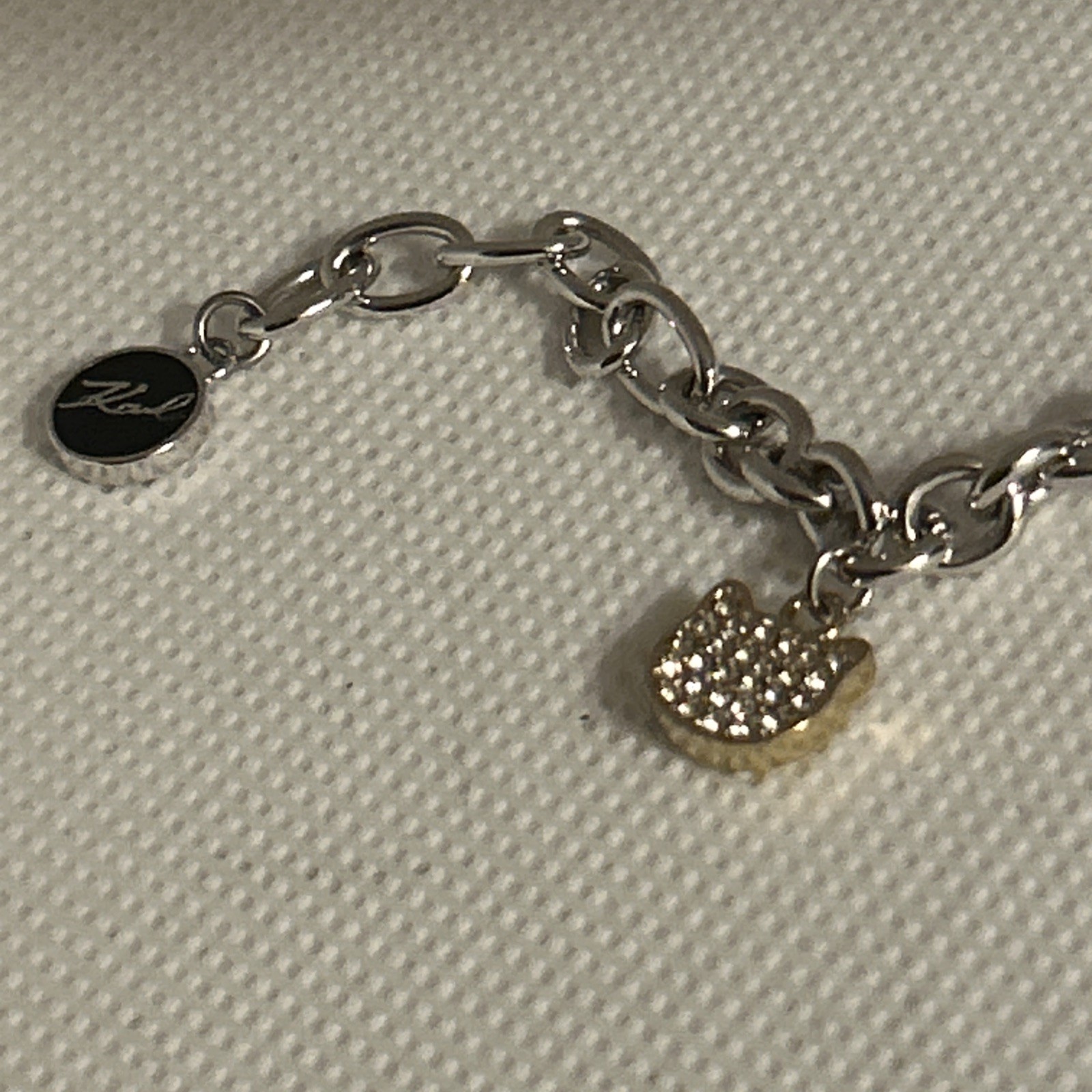 NWT Karl Lagerfeld Silver-Tone Bracelet With Choupette Cat /Charms 8”