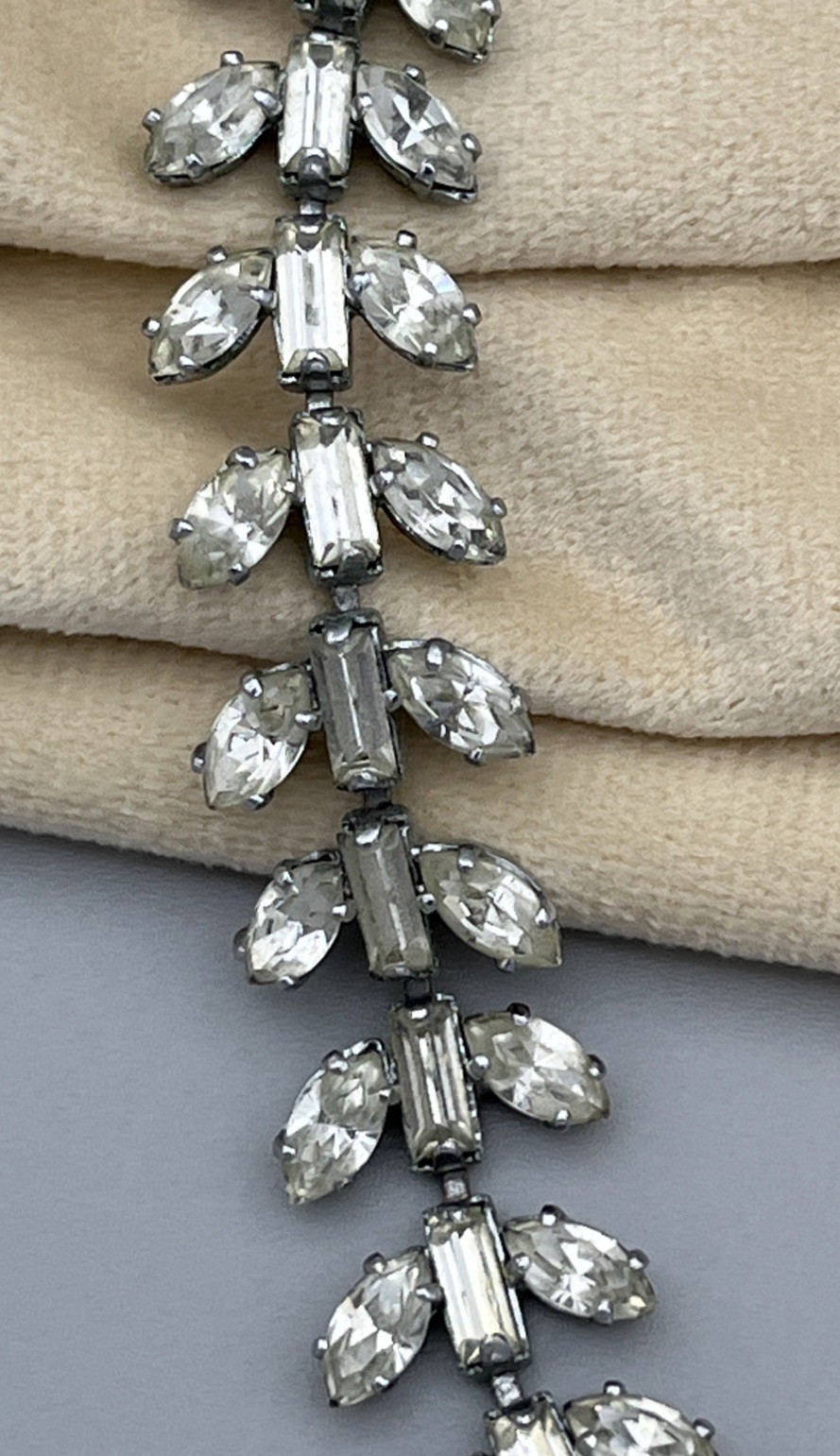 Vintage Rhinestone Necklace Silver Tone Navette Baguette Mid Century 40cm