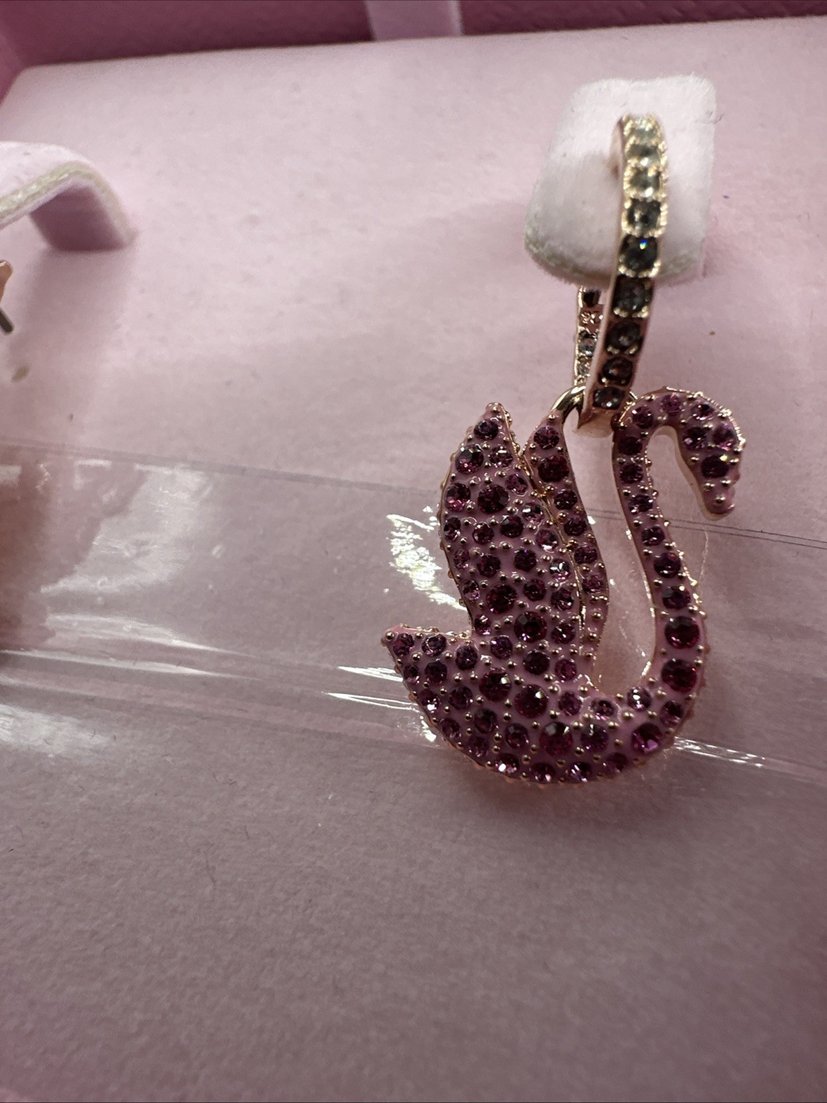 Swarosvki, Classic Swan Pink Crystals and Pink Rose Earrings Gold Plated New