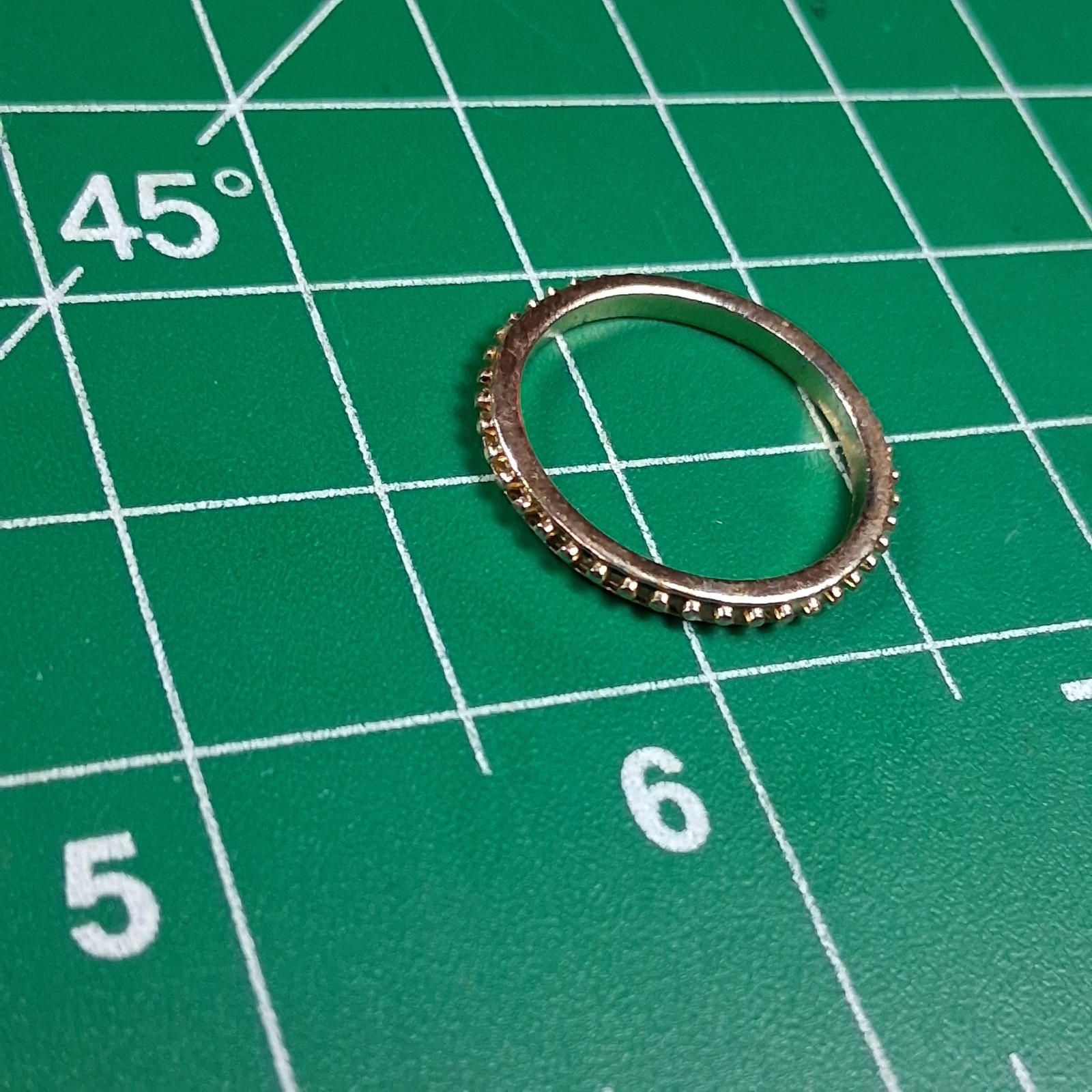 Vintage Gold Tone Beaded Texture Design Band Size 7.5 Ring