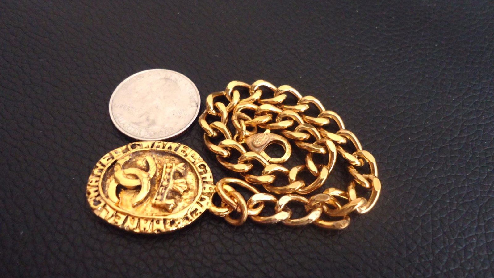 Chanel Vintage cc logos oval charms bracelet