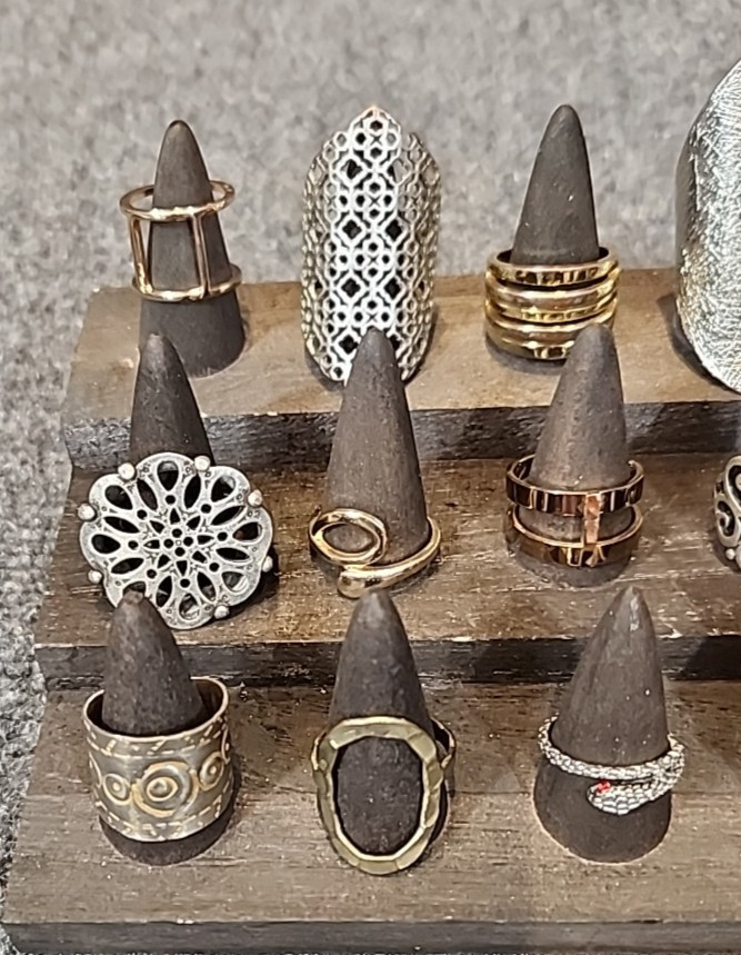 Jewelry 18 Rings Egyptian Adjusts Sized Gold Silver Tones See Description #181