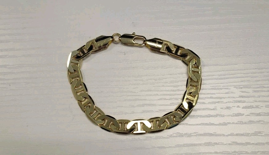 14kt Gold Plated Mariner Bracelet 8 inch Long 1/3 Inch Wide