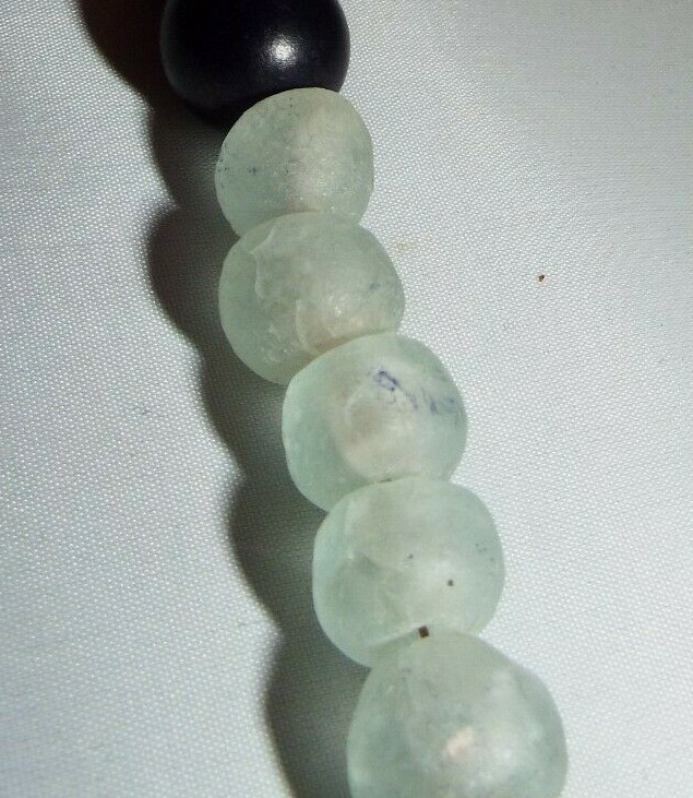 41″ LONG BOHO NECKLACE BY INK ALLOY, BLACK WOOD AND ROUGH CUT STONES ?. UNIQUE