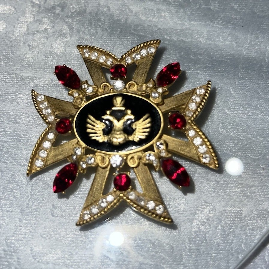 Russian Maltese cross crown Brooch Pin Emblem Military