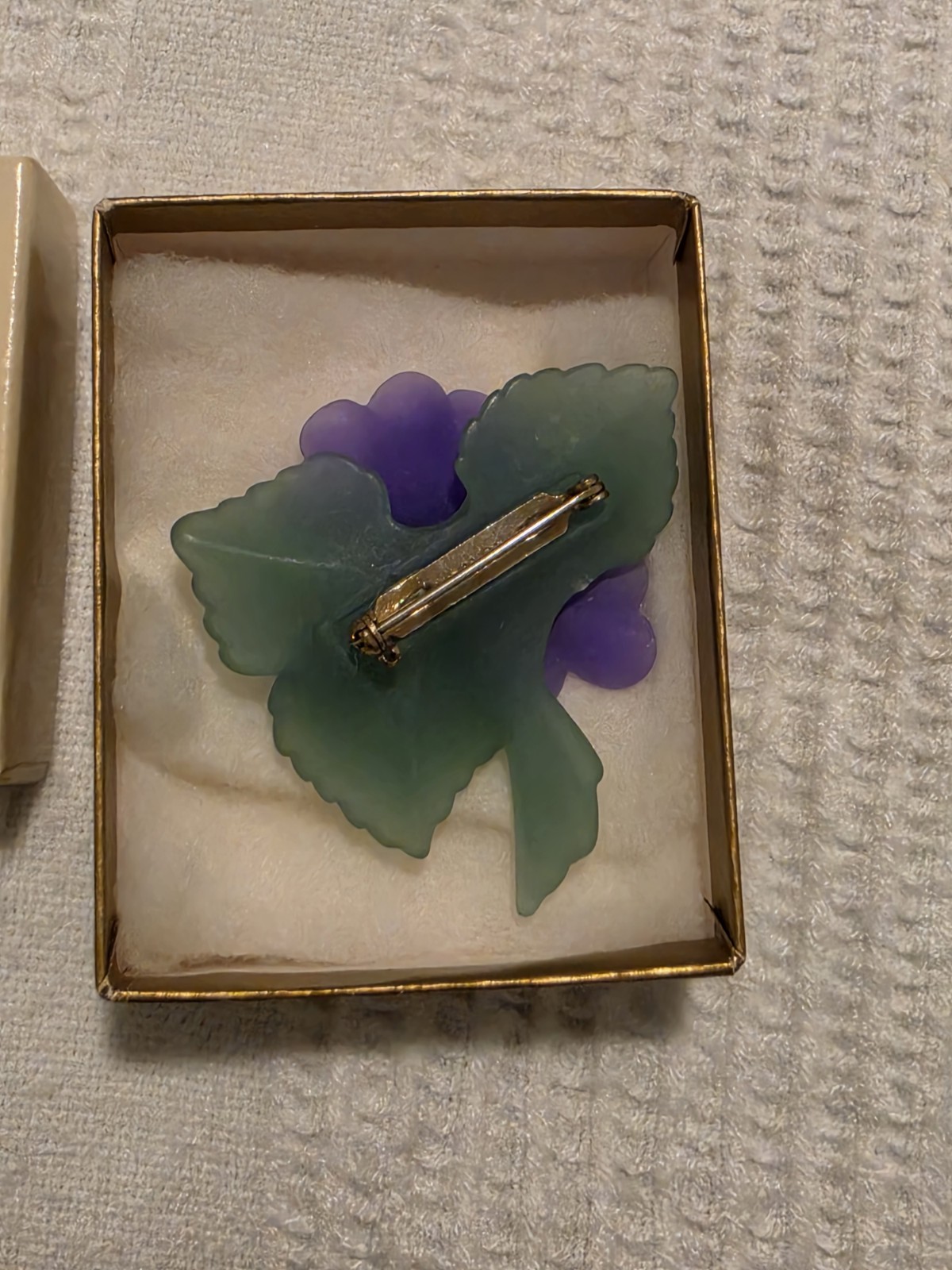 Vintage 1983 Avon “Sweet Violet” Brooch Pin- Great Condition!