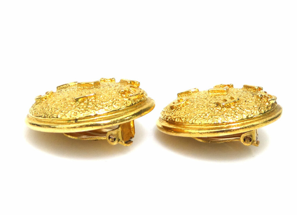 CHANEL Earrings Alphabet Logo Gold Tone Metal Clip-on Stamped Authentic