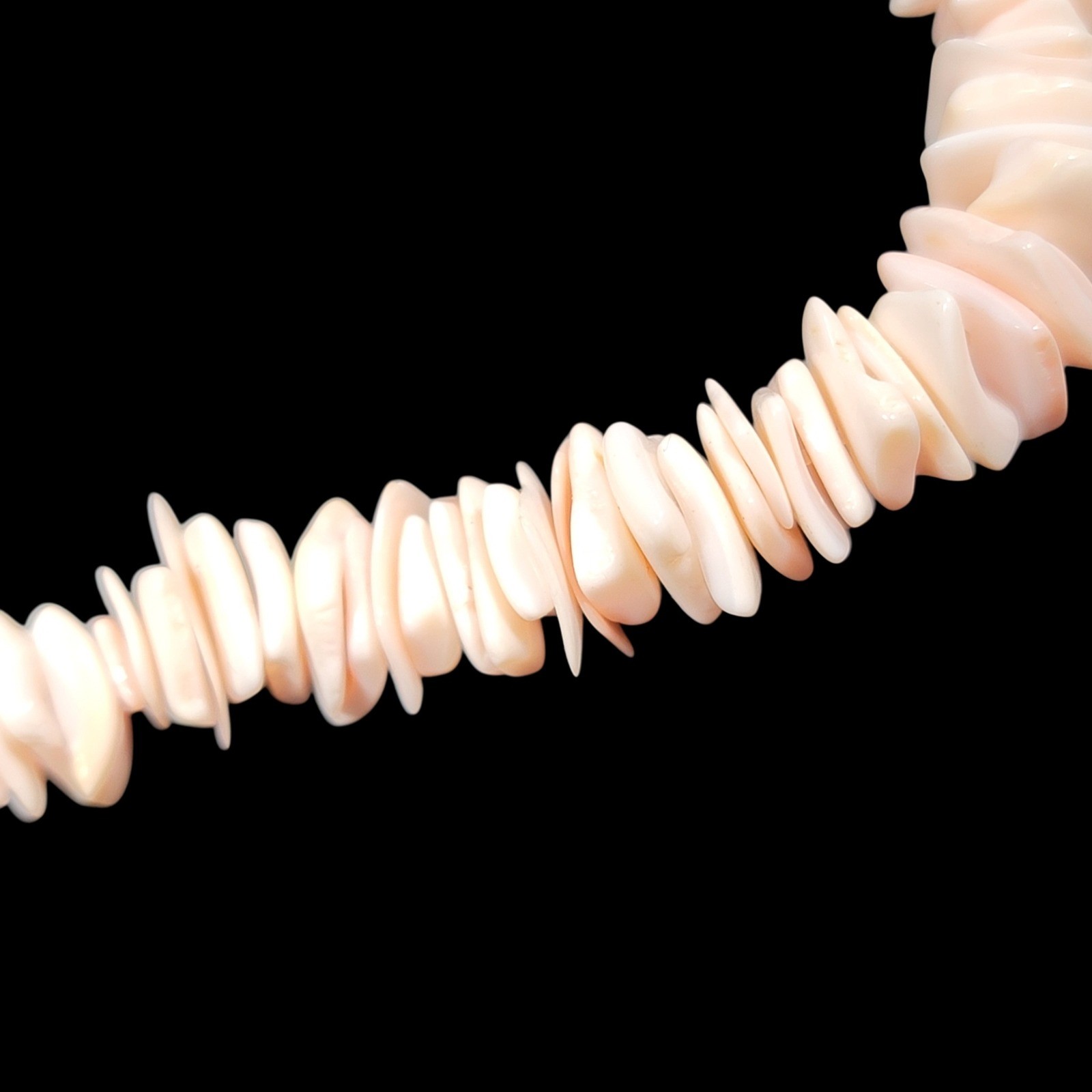 VTG 70s Pink Queen Conch Shell Heishi Bead Necklace 17″ Boho Coastal Beachy