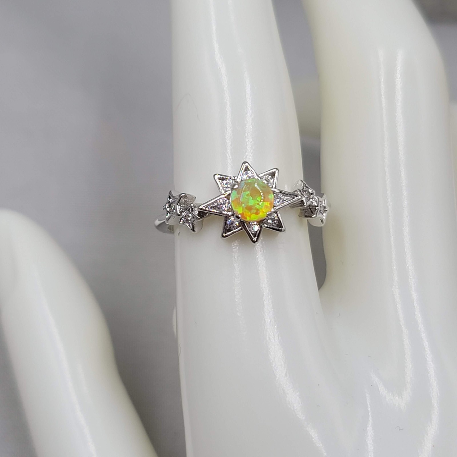 Star Shape Multicolor Yellow Fragrant Jewels Ring Cocktail Size 9.25