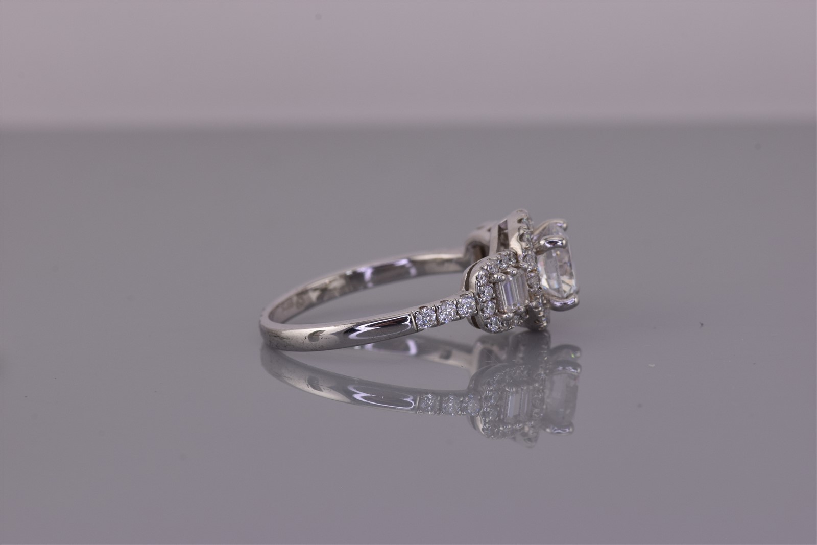 Sterling Silver Cubic Zirconia Halo Baguette Collared Band Ring 925 Sz: 9