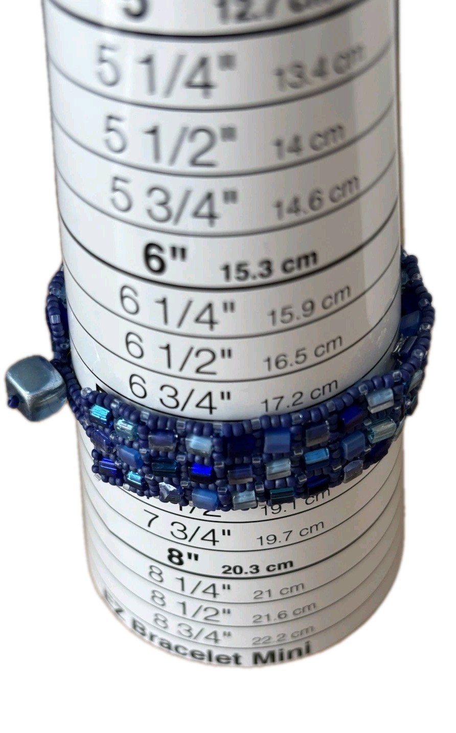 Royal Blue Beaded Bracelet/ Fits 7 In Wrist- Very Good Condition