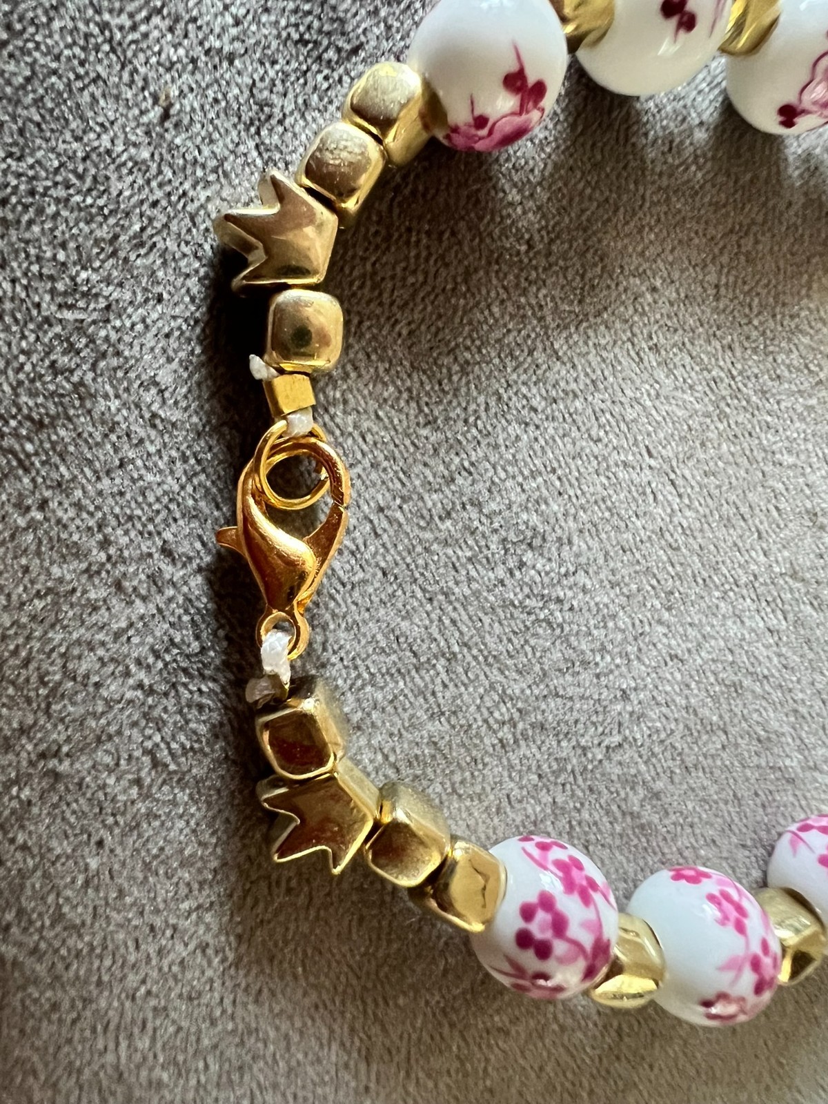 Pink butterfly with gold plated acrylic bracelet White stone & beautiful flowers