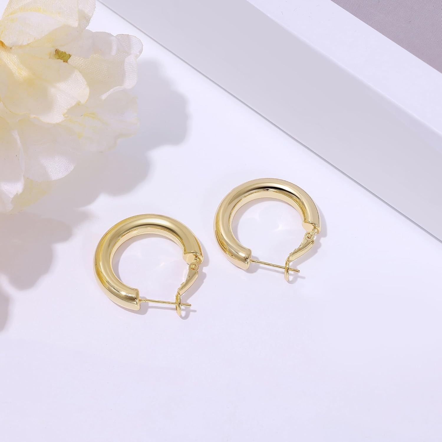 Lightweight 14K Gold Plated Thick Hoop Earrings – Perfect for Everyday Wear