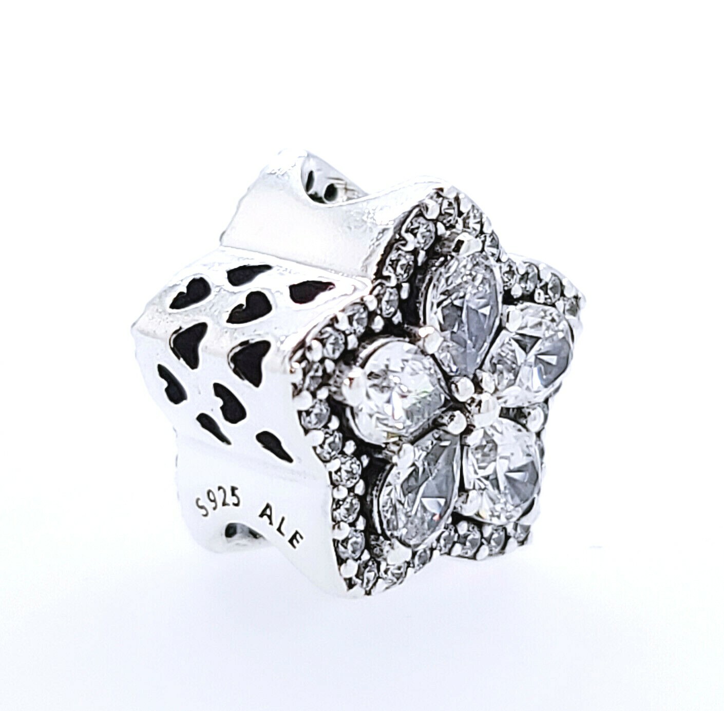 New 100% Authentic PANDORA 925 Sparkling Snowflake Pave Charm Pendant 799224C01