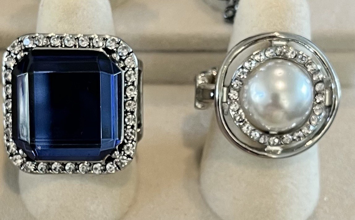 18 Ring Lot by Paparazzi. Various Shapes, Colors, and Styles. New w/tags. #4