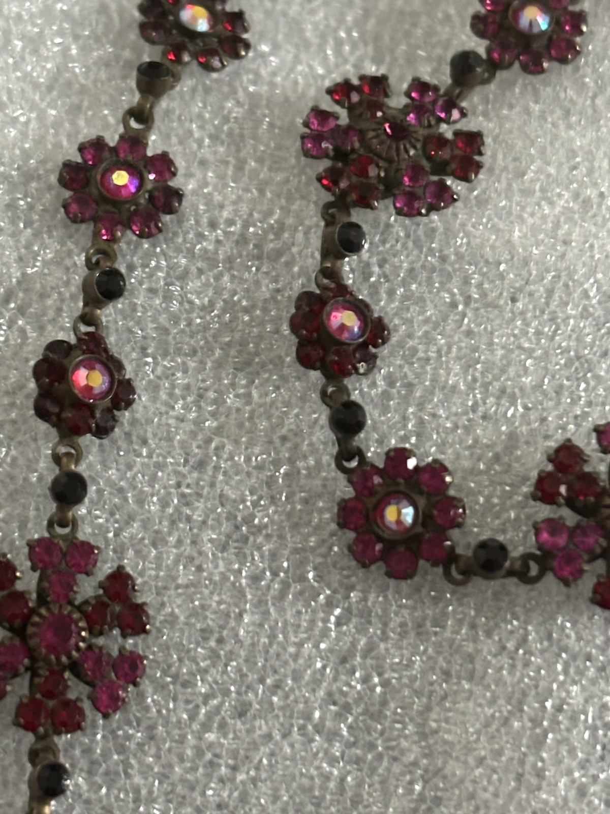 Beautiful VTG Sorrelli Crystal Necklace & Bracelet Set in Brass Lobster Clasp