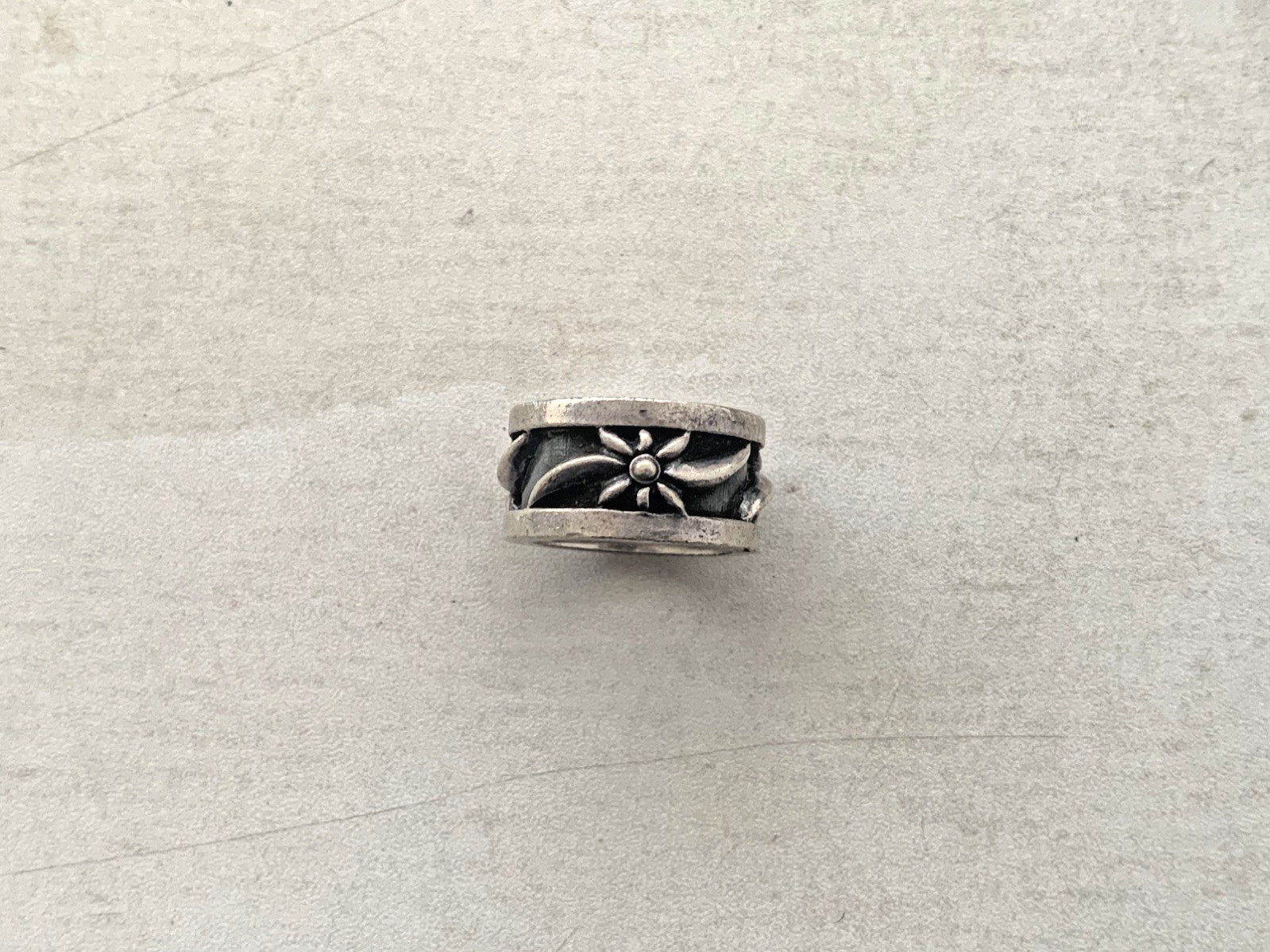 Good Art Hlywd 6/7 Ring – Sterling Silver