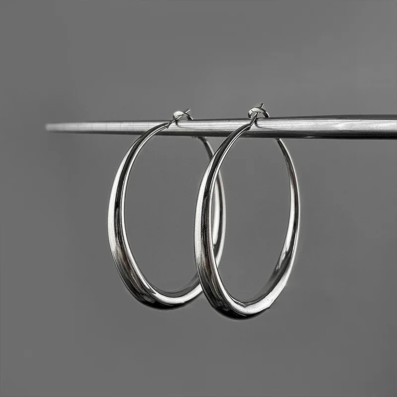 Fashion Metal Big Circle Hoop Earrings for Women C-Shaped Earrings Jewelry Gift
