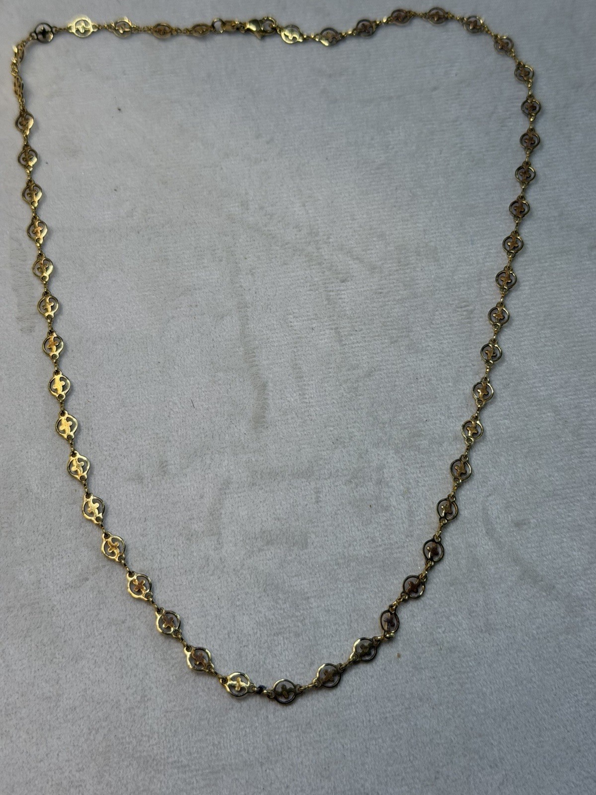 Gold Tone Metal Link Chain Necklace Spring Ring Clasp No Stone
