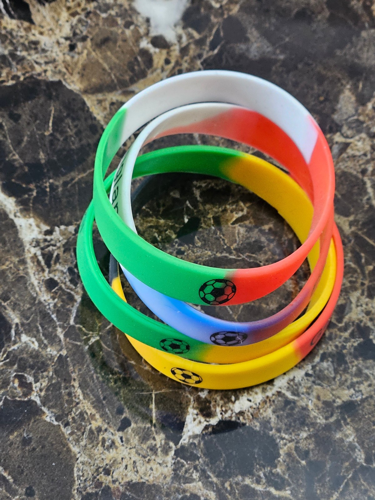 2x Adults England Football Team World Cup Supporters Silicone Rubber Wrist Bands