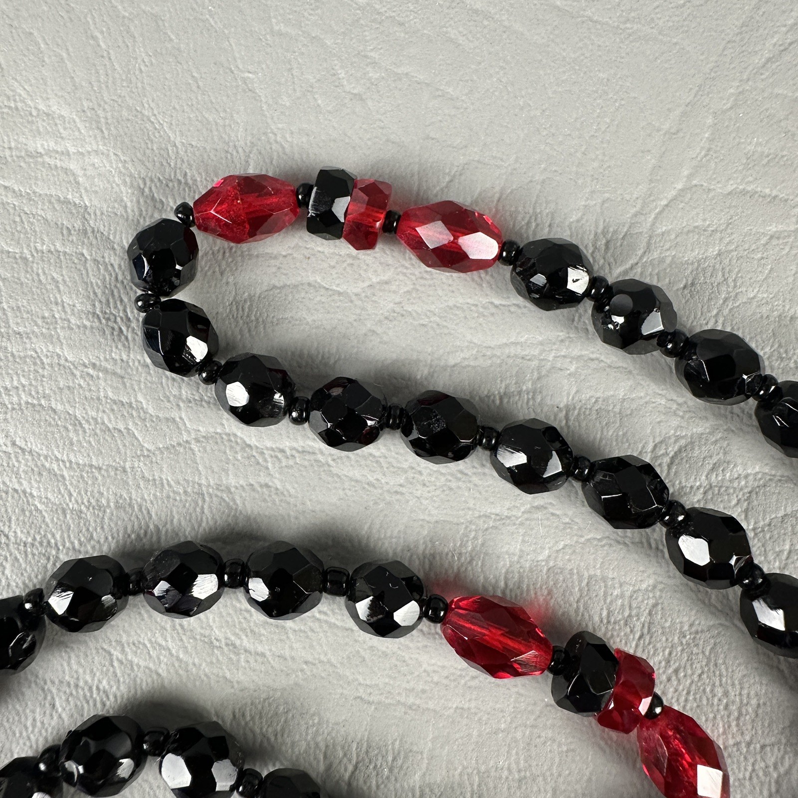 Vintage Bead Necklace Black Red Art Deco Style Long Acrylic 30″