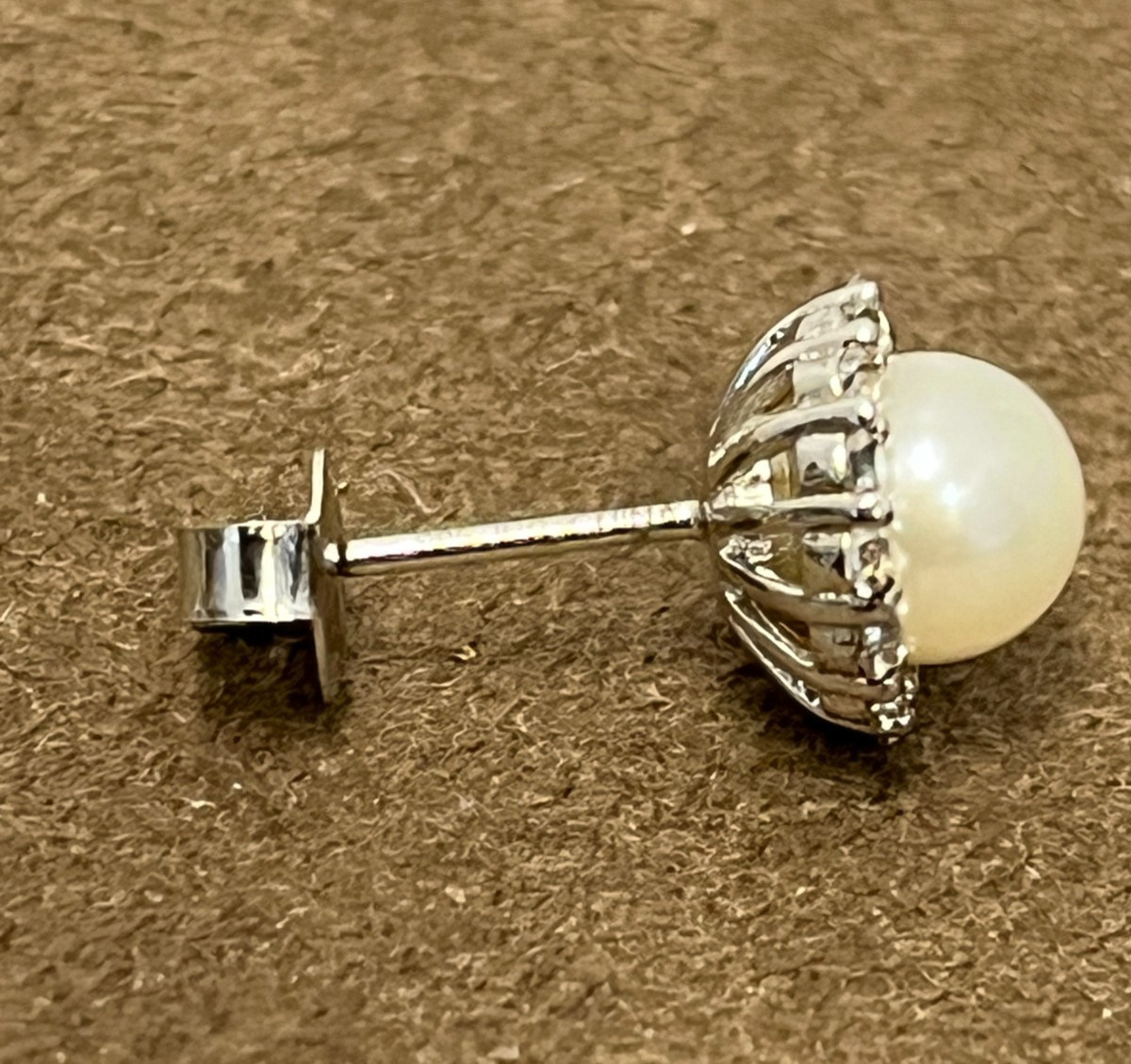 CUTE STERLING SILVER PEARL & WHITE SAPPHIRE STUD EARRINGS 9.1 mm