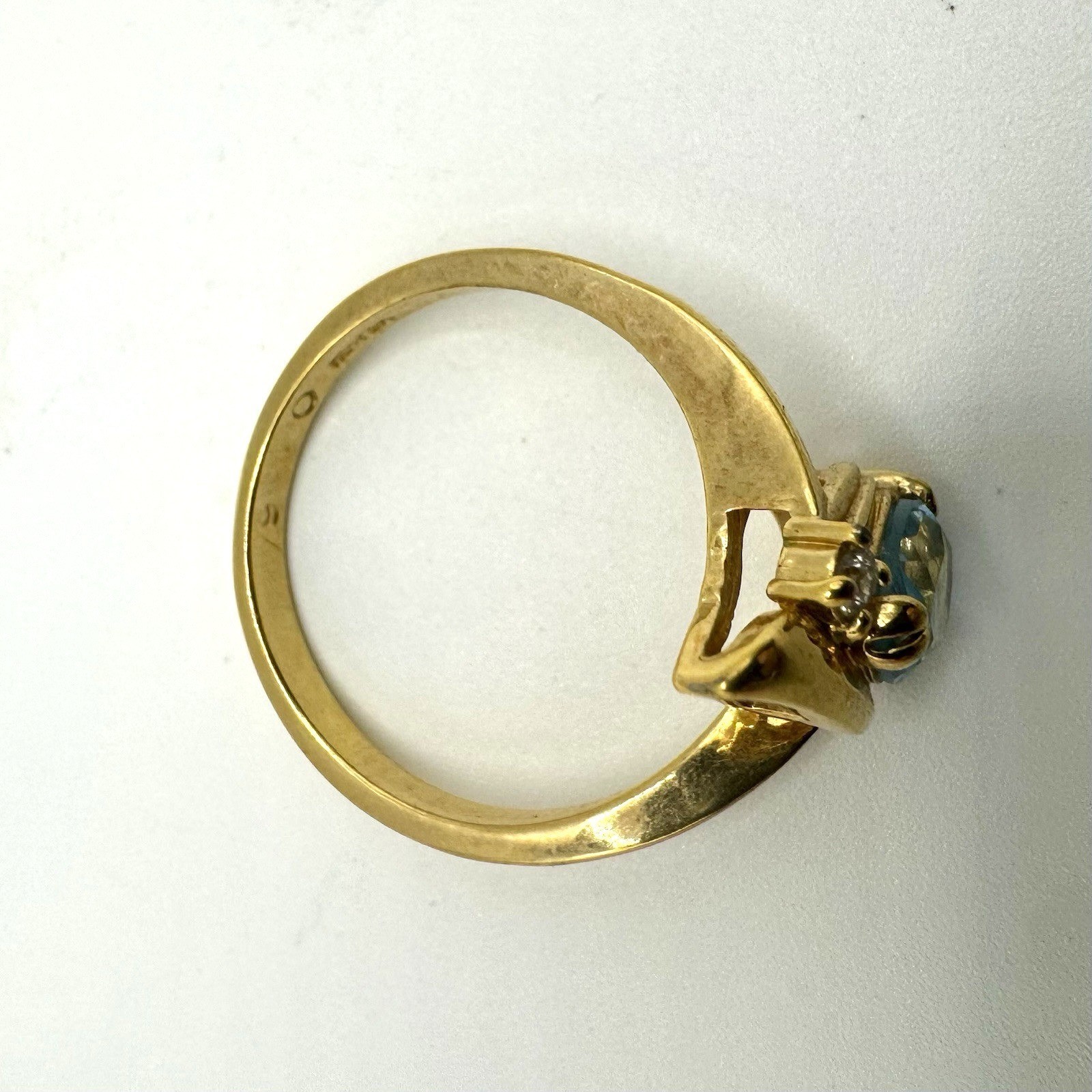 Pear Shaped Blue Crystal & CZ Ring Gold Plated Size 9 Stamped Elegant Jewelry
