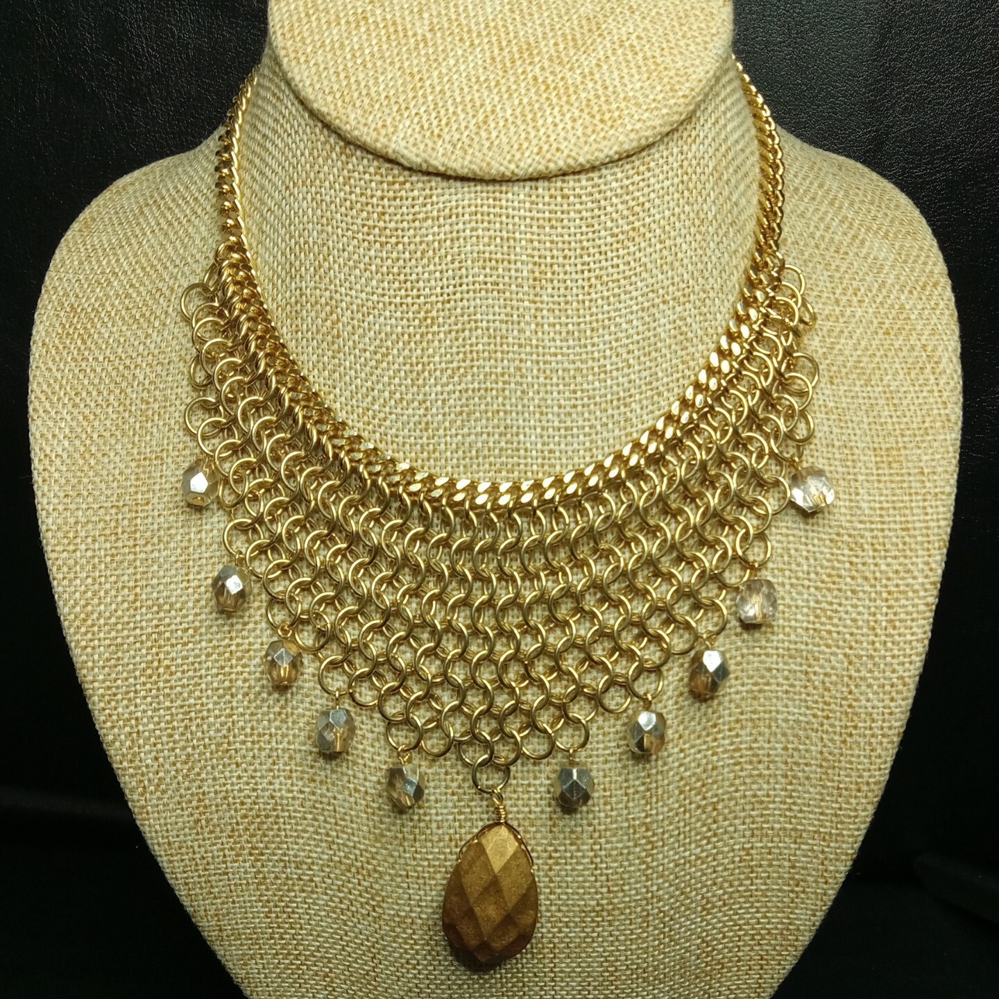 BISOU BISOU Bib Mash Necklace Whit Dangle Beads Silver Tone. 5869