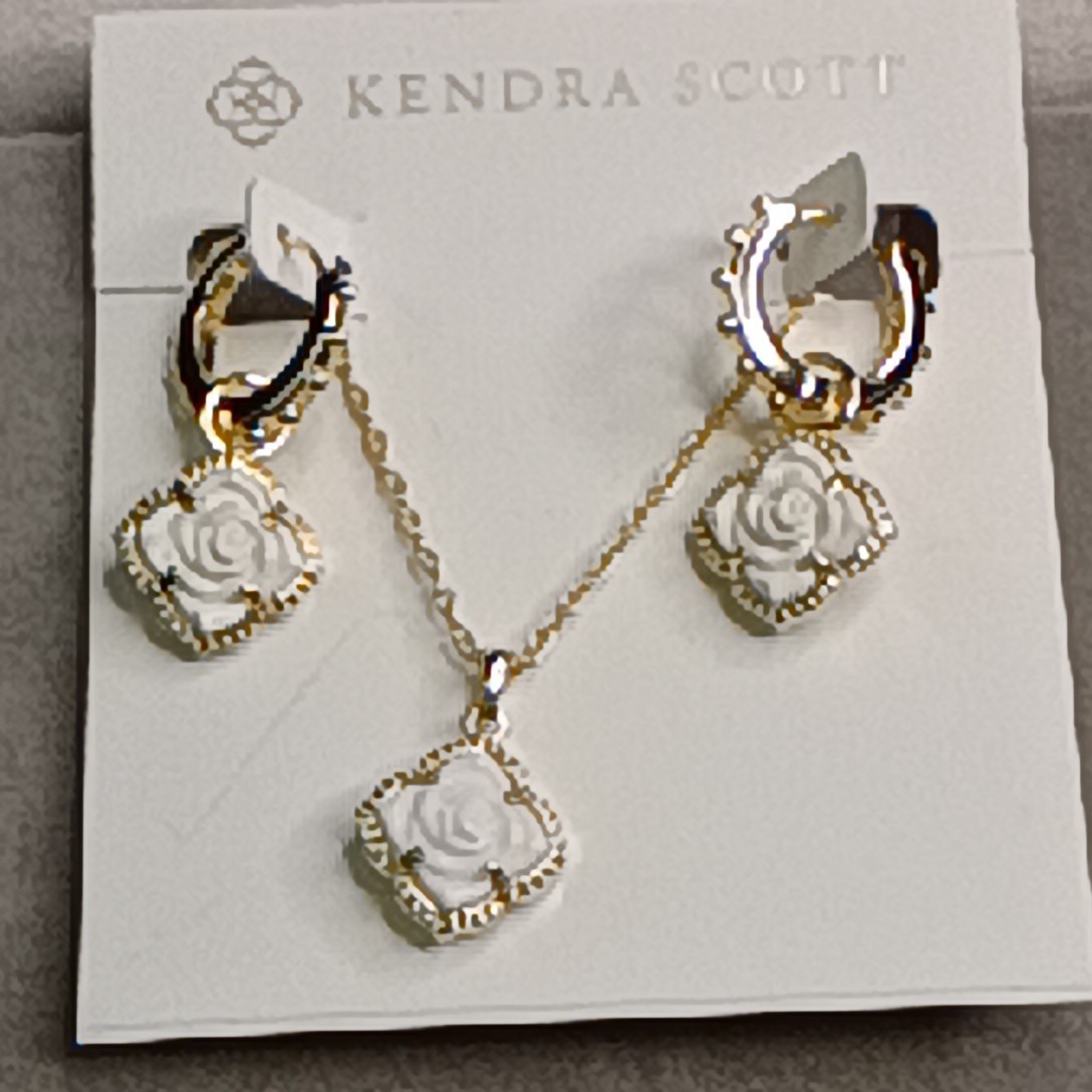 Kendra Scott Mallory Rose Huggie Hoop Earrings & Matching Necklace – Gold / Whit