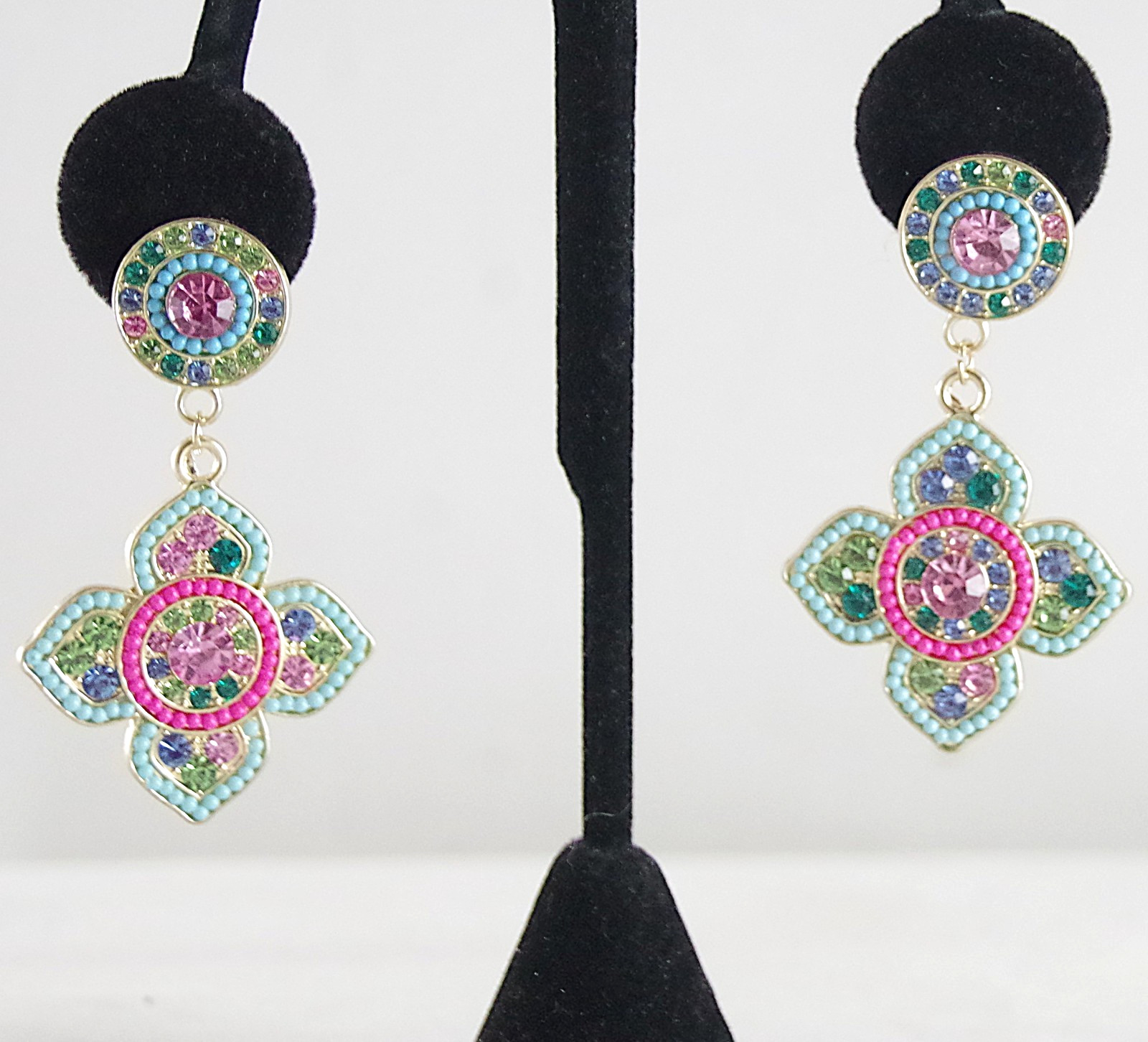 BETSEY JOHNSON BOHEMIAN/ BOHO FLOWER MEDALLION RHINESTONE BEAD DANGLE EARRINGS