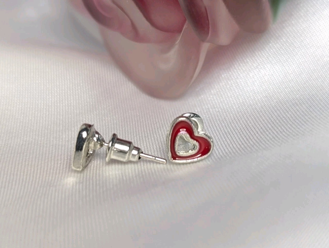NEW Earrings Red Heart ❤️ Sterling Silver Studs Painted Fashion Earrings