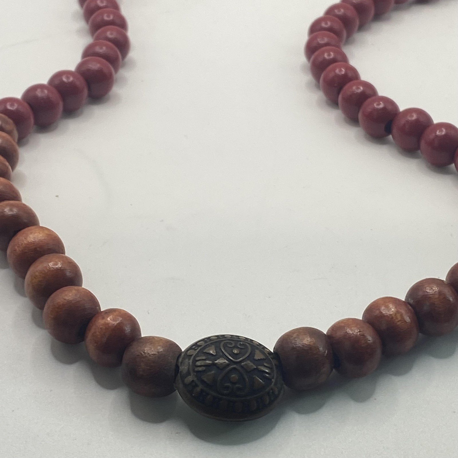 Brown Red Wood Beaded Necklace Brass Oval Center 24 In Boho Womens Jewelry