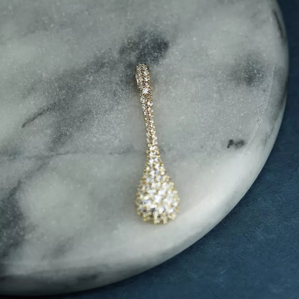 14k Yellow Gold Plated In 2Ct Round Cut Simulated Diamond Stunning Charm Pendant