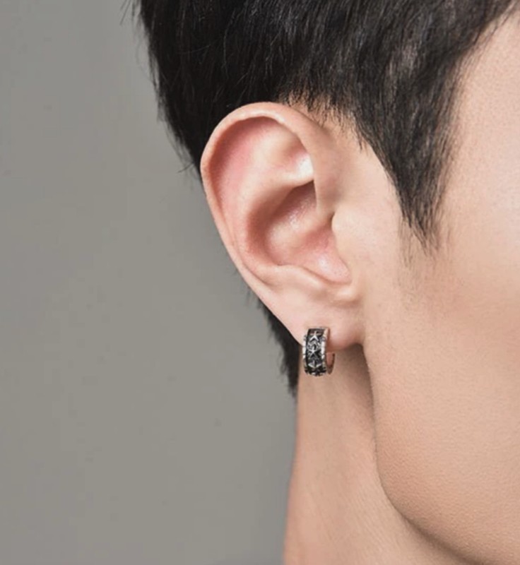Men’s Retro Hammer Starry Sky Fashion Silver Plated C-shaped Stud Earrings