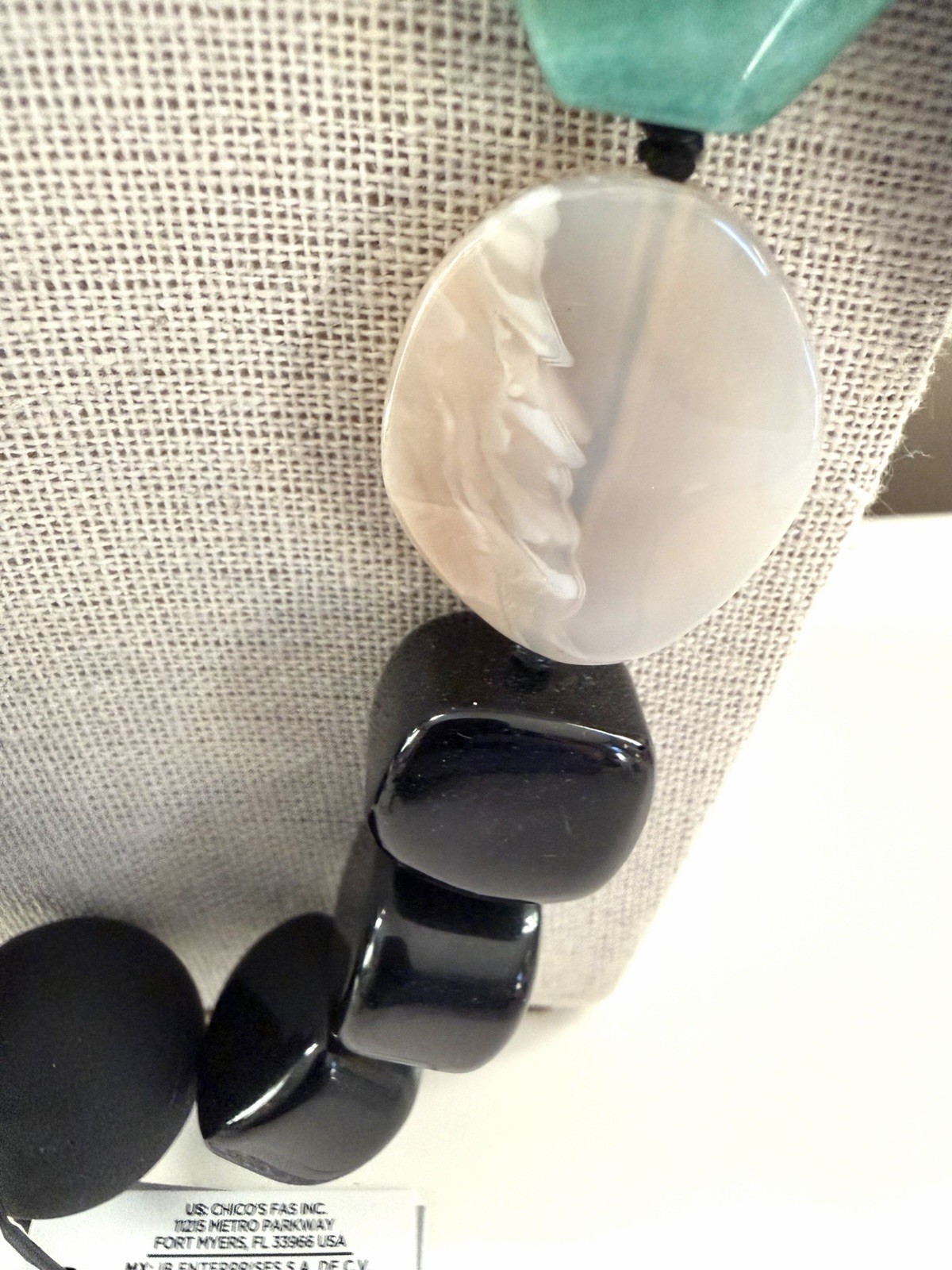 Chicos NWT Scarf Necklace, Stone, Glass & Lucite with Matching Earrings