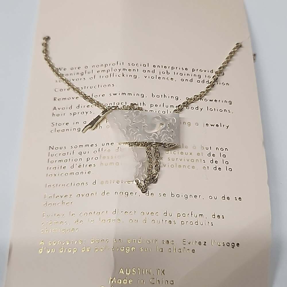 Gold and Pink Pendant Necklace