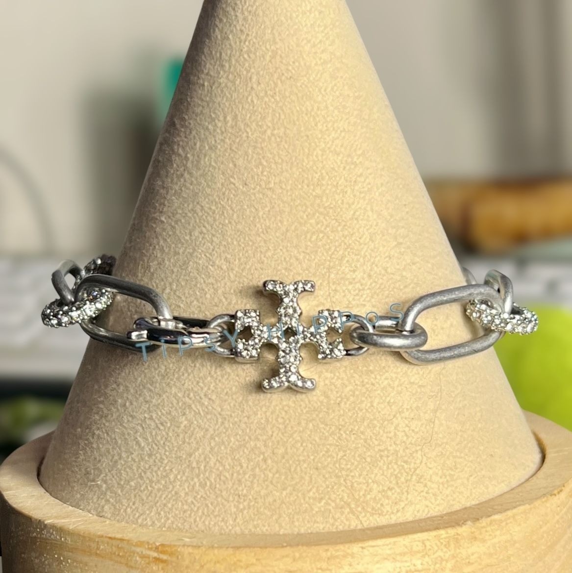 NEW!! Beautiful Tory Burch Silver and Crystal Pave Roxanne Bracelet