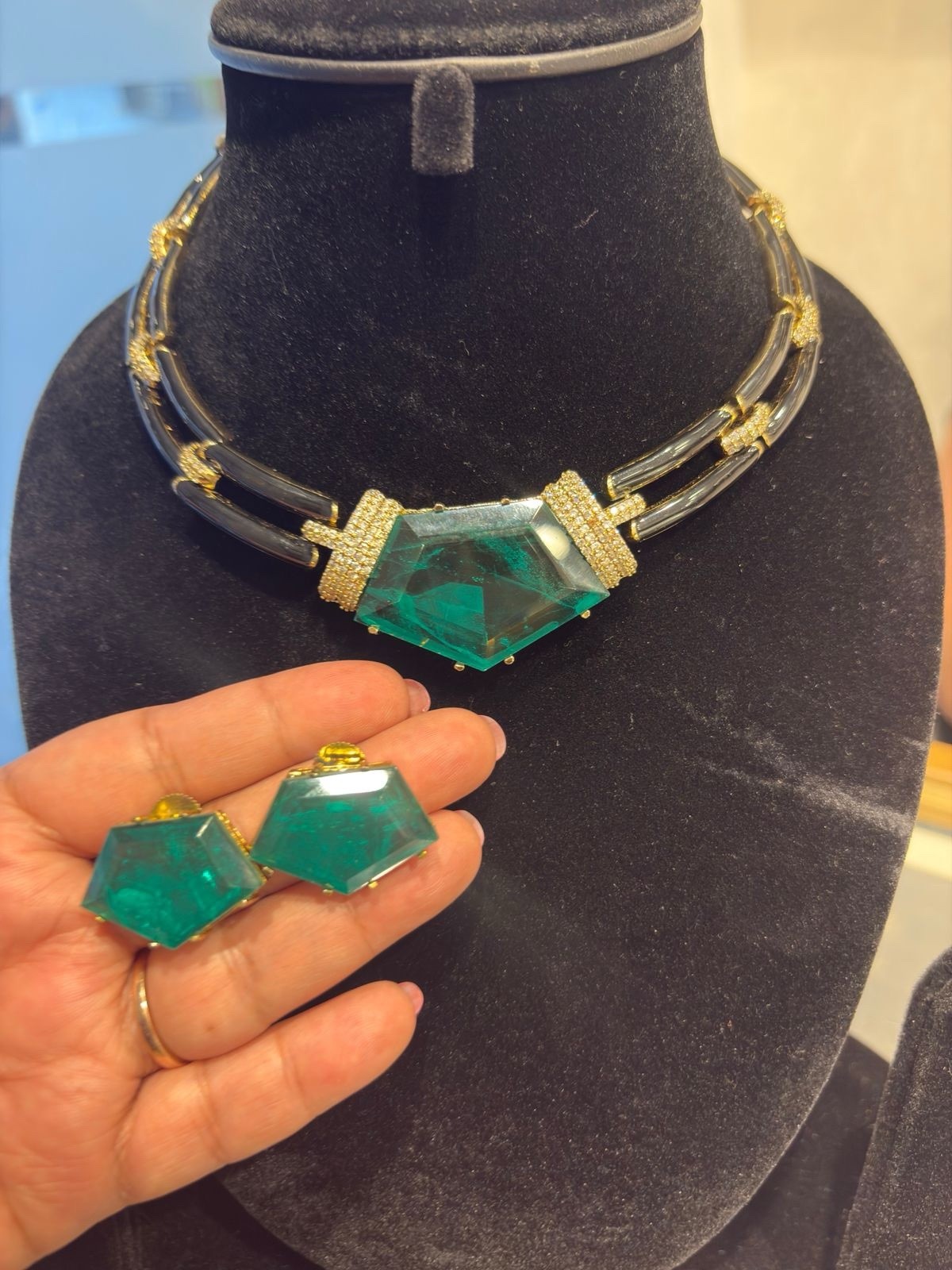Gold Tone Necklace & Earrings Set Green Hexagon Crystal Stones