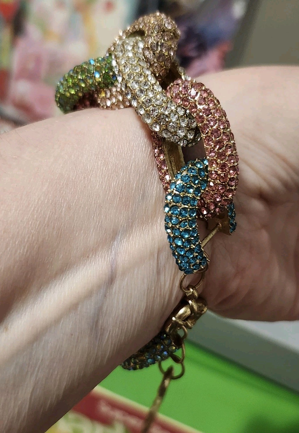 Fashion Statement Bracelet 8″-9″ Multicolor Pave Crystal Chunky Bold Chain Link