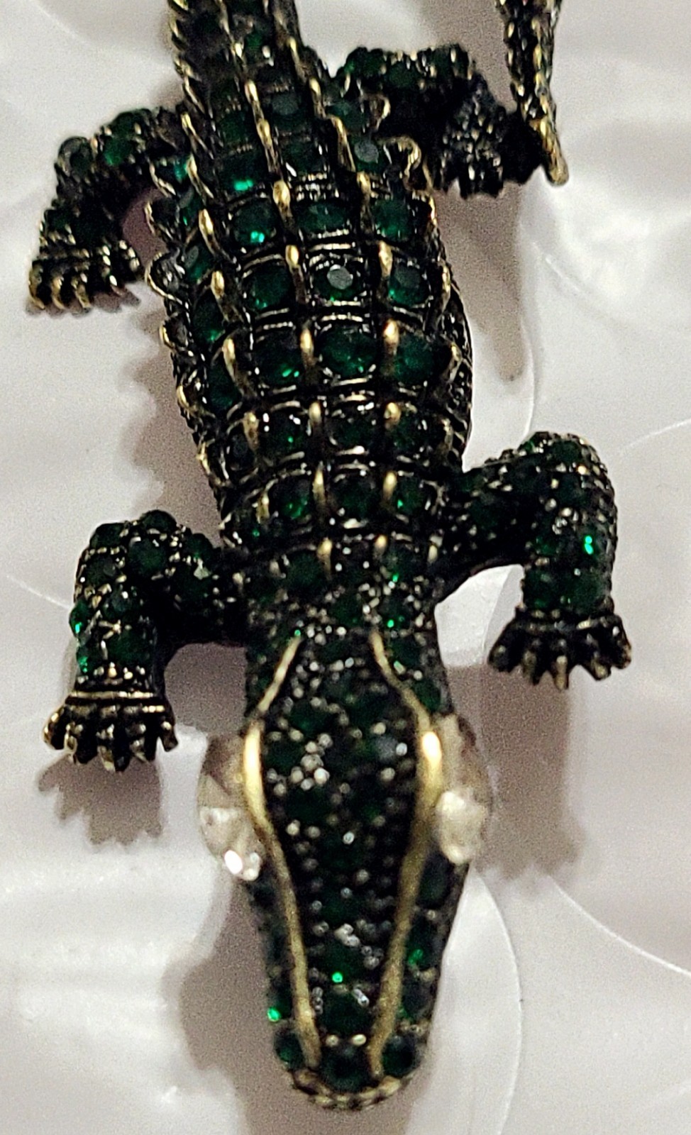 Vintage Green Rhinestone Alligator Brooch w/White Rhinestone Eyes In Gold Tone