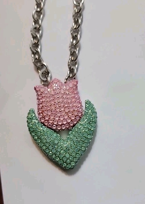 Betsey Johnson Authentic Hop To It Tulip Necklace Easter Spring Flower Chunky
