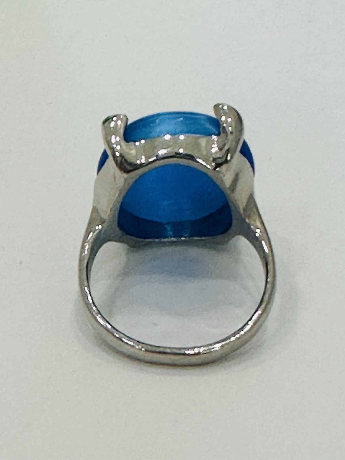 Stunning Iridescent Large Blue Stone Ring Approx Size 5 Never Worn