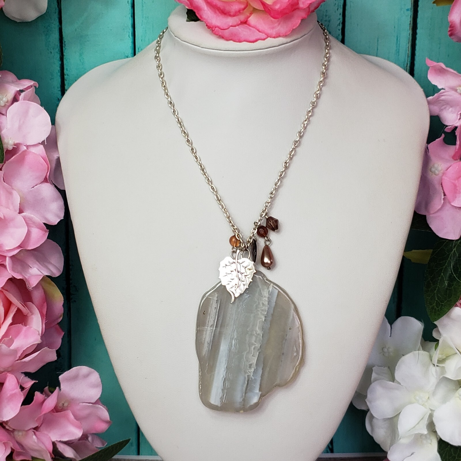 Gray Agate Slice Pendant Necklace Natural Stone Charm Boho Chain Jewelry