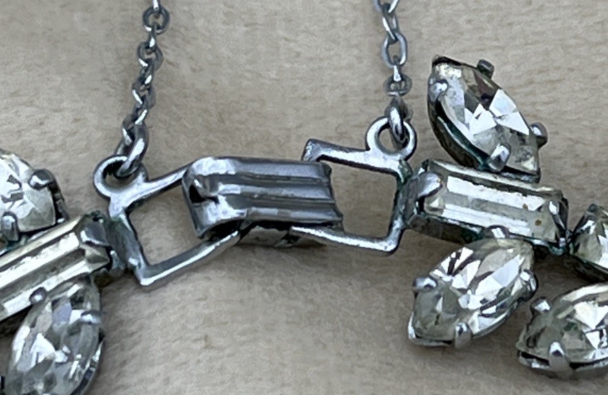 Vintage Rhinestone Necklace Silver Tone Navette Baguette Mid Century 40cm