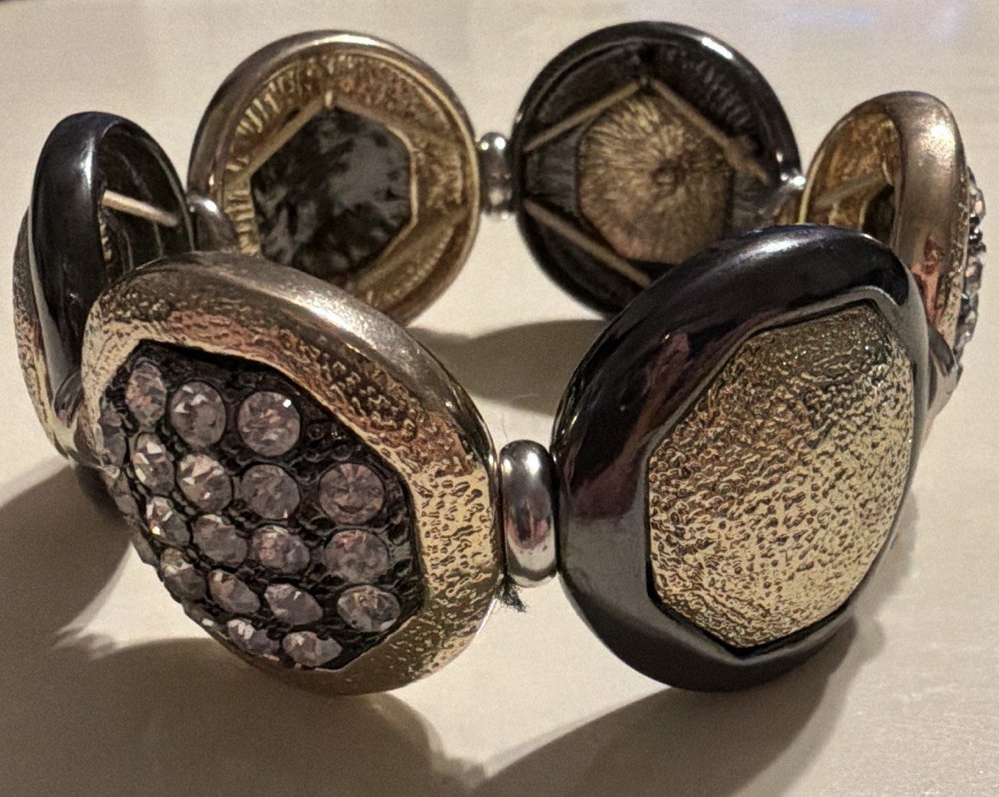 Black Gold Tone Stretch Beaded Bracelet Round White Crystal Rhinestone Discs