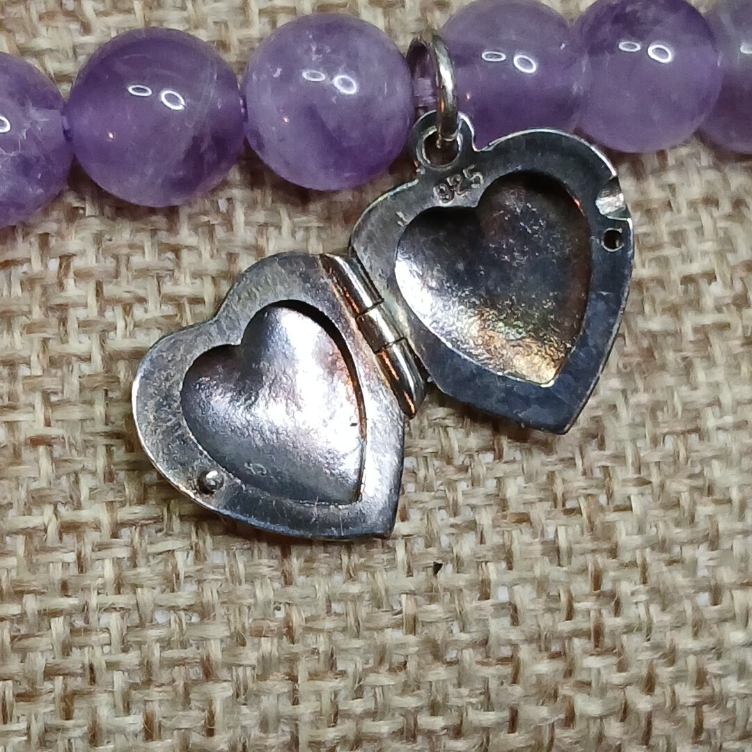 SAMARA Amethist Stretch Bracelet Whit Sterling Silver Heart Locket 13-781