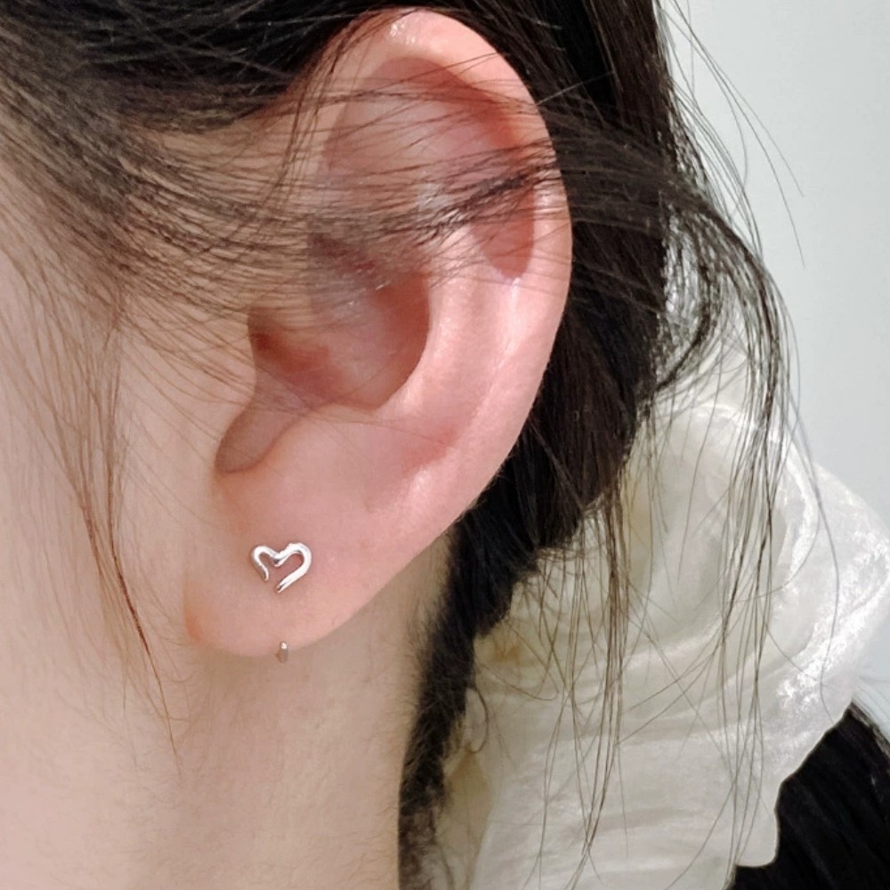 Women’s Silver Tone Heart Deco C-Shaped Minimalist Dainty Small Hoop Earrings