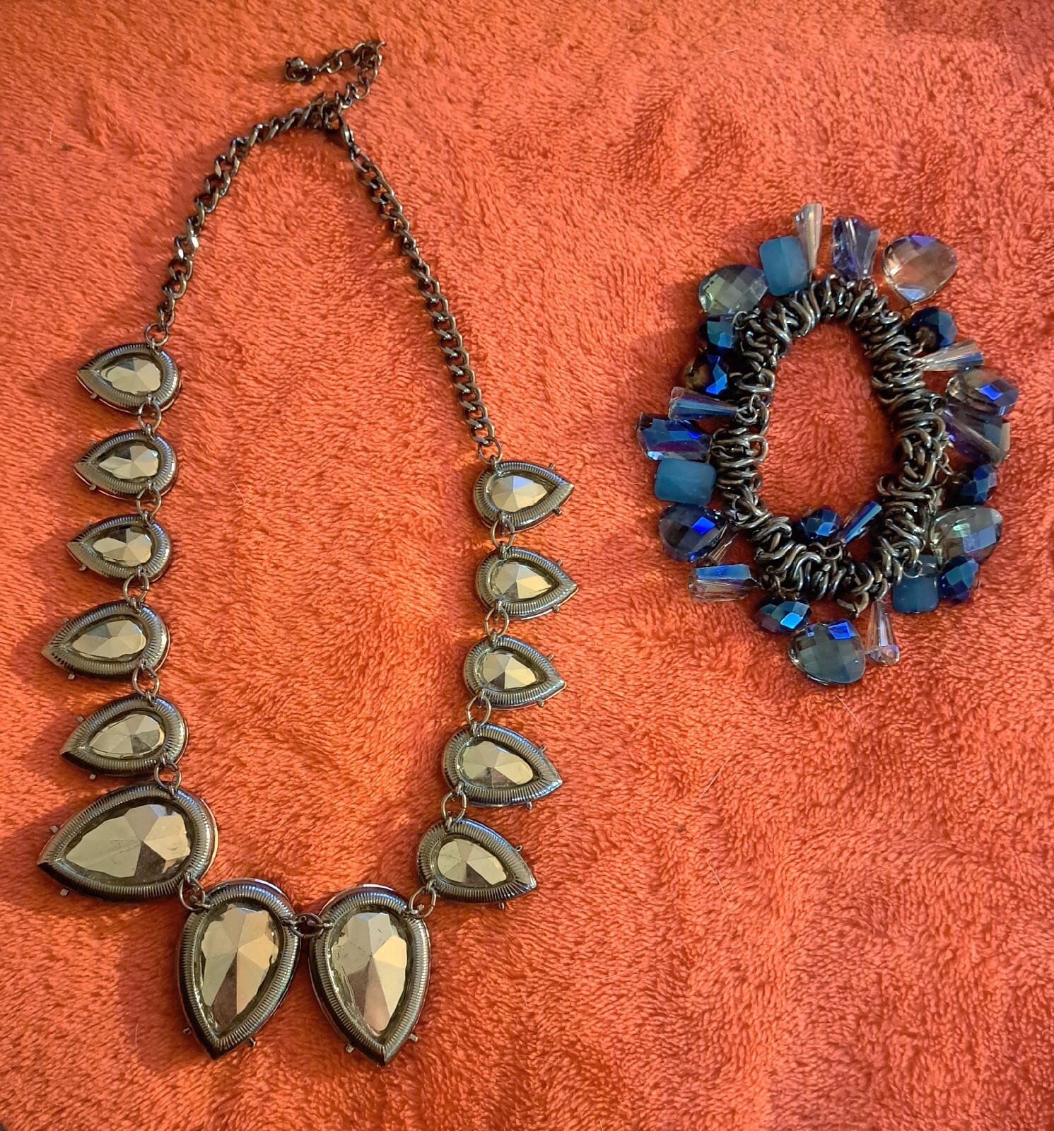 Beautiful Vintage Collar Necklace And Stretch Bracelet. See Description.