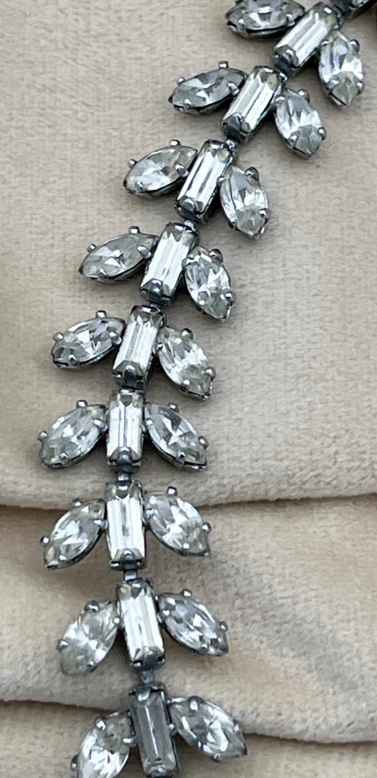 Vintage Rhinestone Necklace Silver Tone Navette Baguette Mid Century 40cm